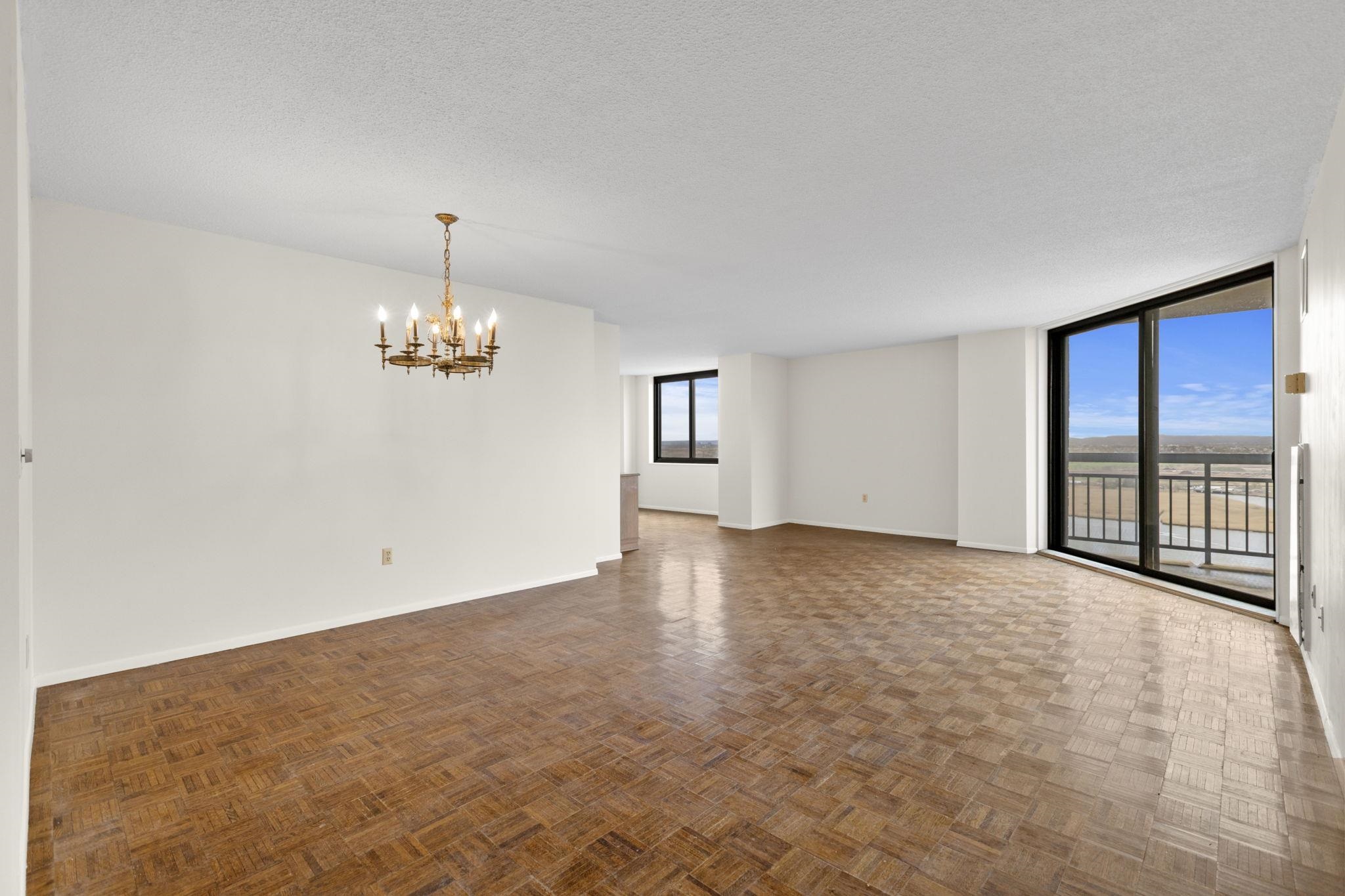 2138 Harmon Cove Tower #2138, Secaucus, New Jersey image 1