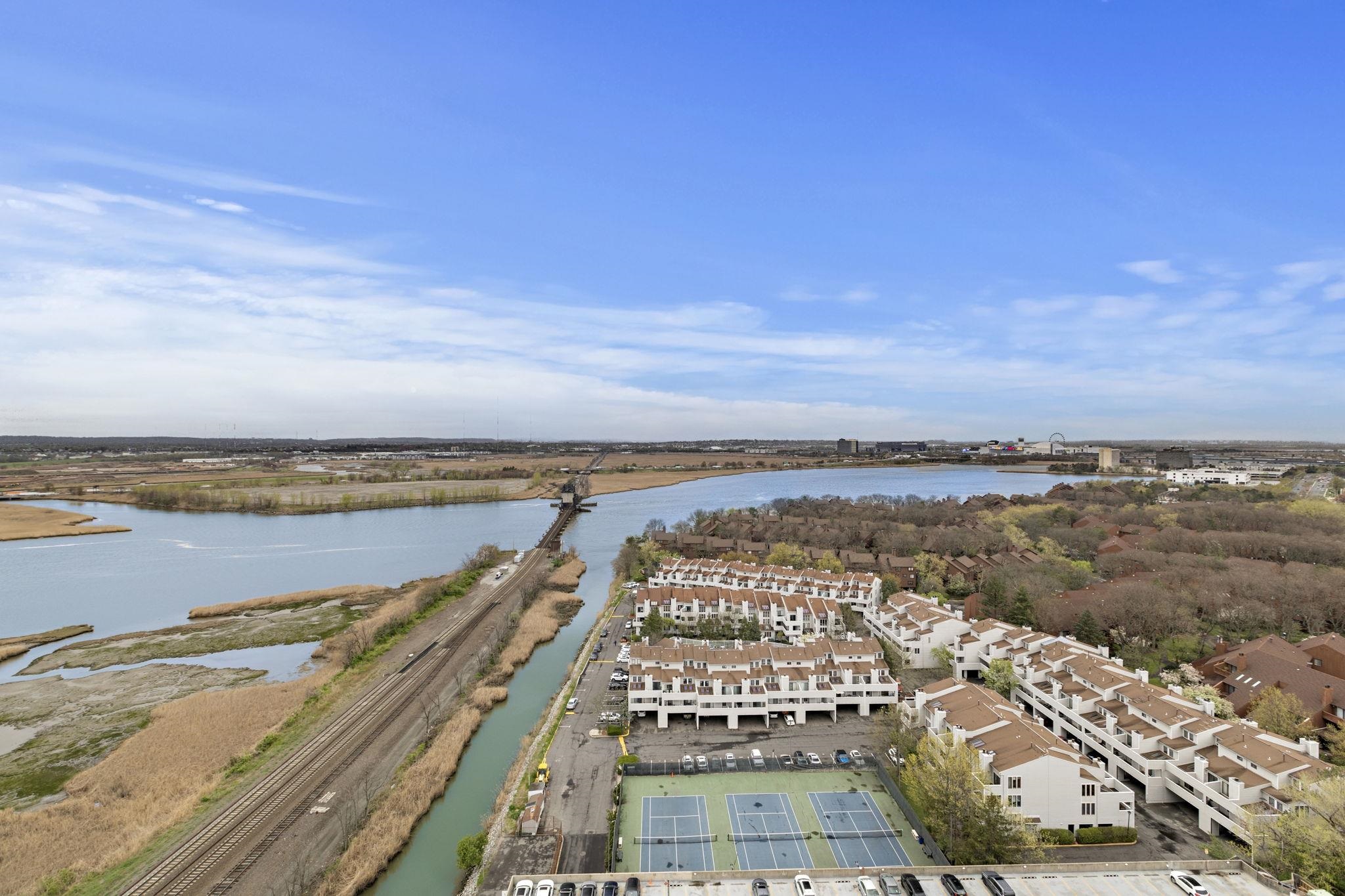 2138 Harmon Cove Tower #2138, Secaucus, New Jersey image 10