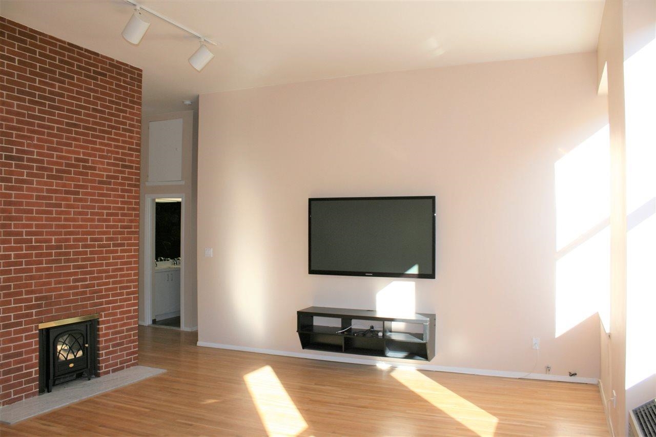 222 Grand St #2G, Hoboken, New Jersey image 1