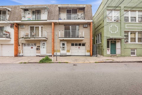 Apartment For Rent - 6107 Palisade Ave #2<br/> West New York, NJ 07093