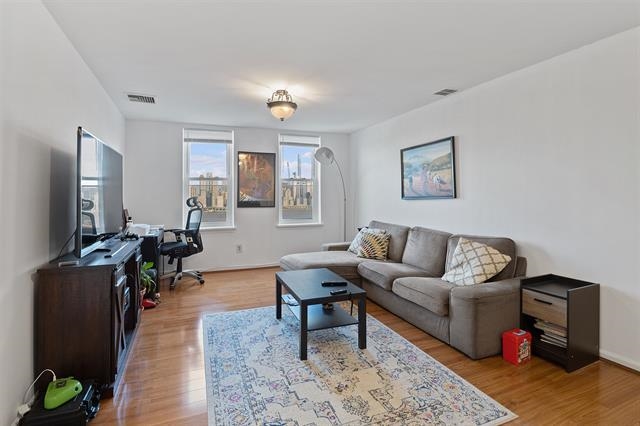 6405 Blvd East #4D, West New York, New Jersey image 5