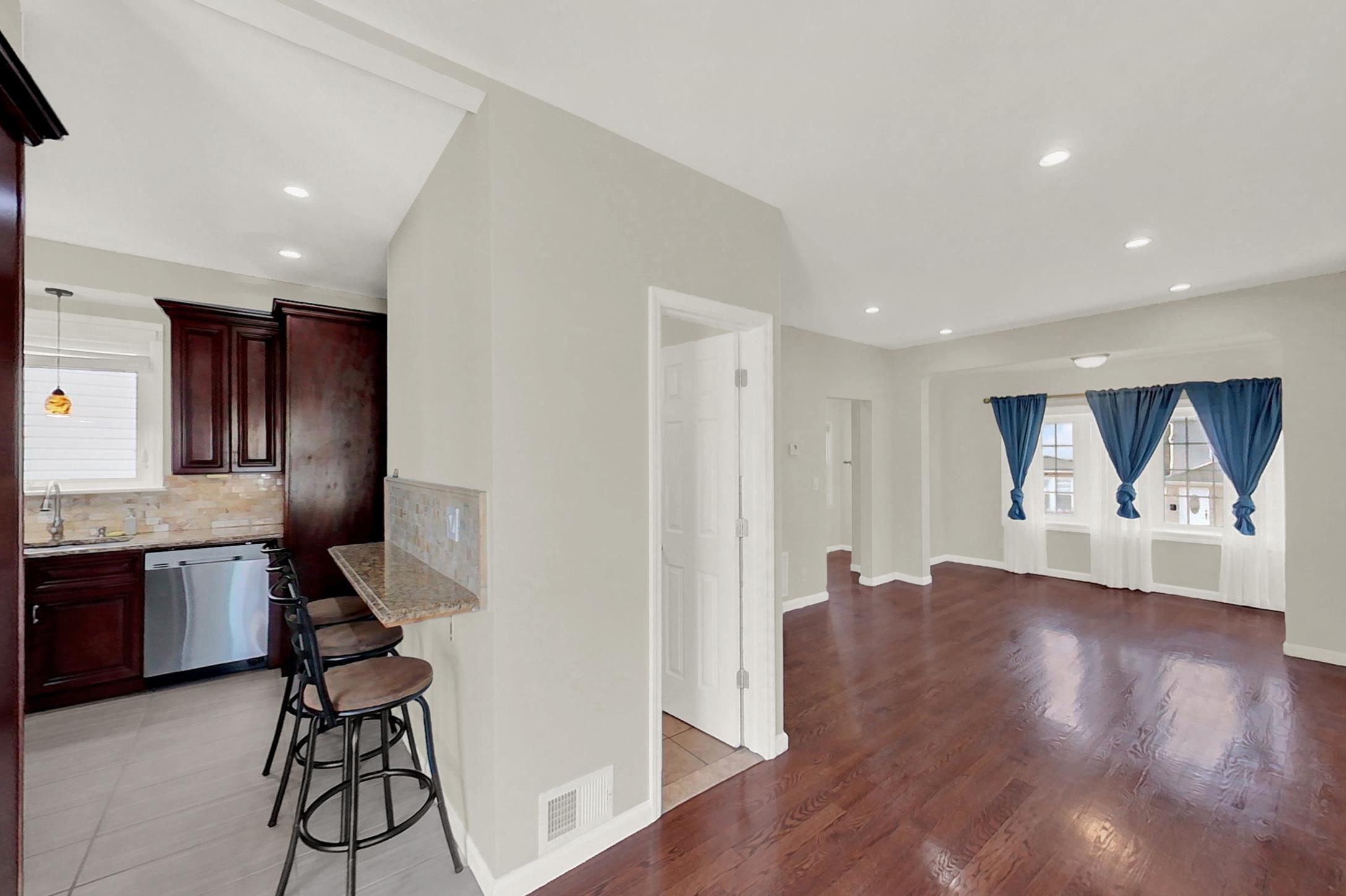 1 Pine St, Kearny, New Jersey image 22