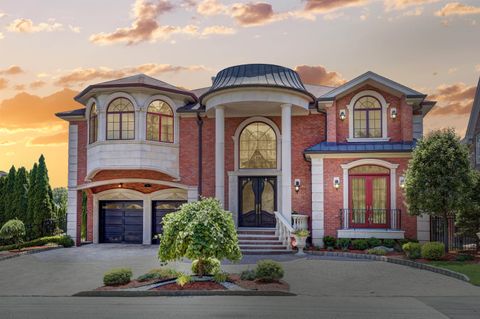 Homes For Sale - 2 Euclid Rd<br/> Bergen County, Fort Lee, NJ 07024