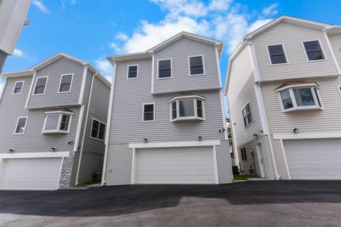 Homes For Sale - 182 East 25th St<br/> Paterson, NJ 07514