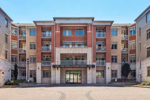 Condo For Sale - 7400 River Rd #302<br/> Hudson County, North Bergen, NJ 07047