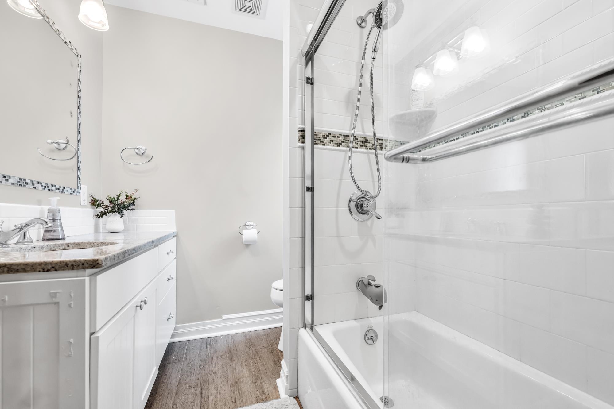 52 Woodward St, Saddle Brook, New Jersey image 30