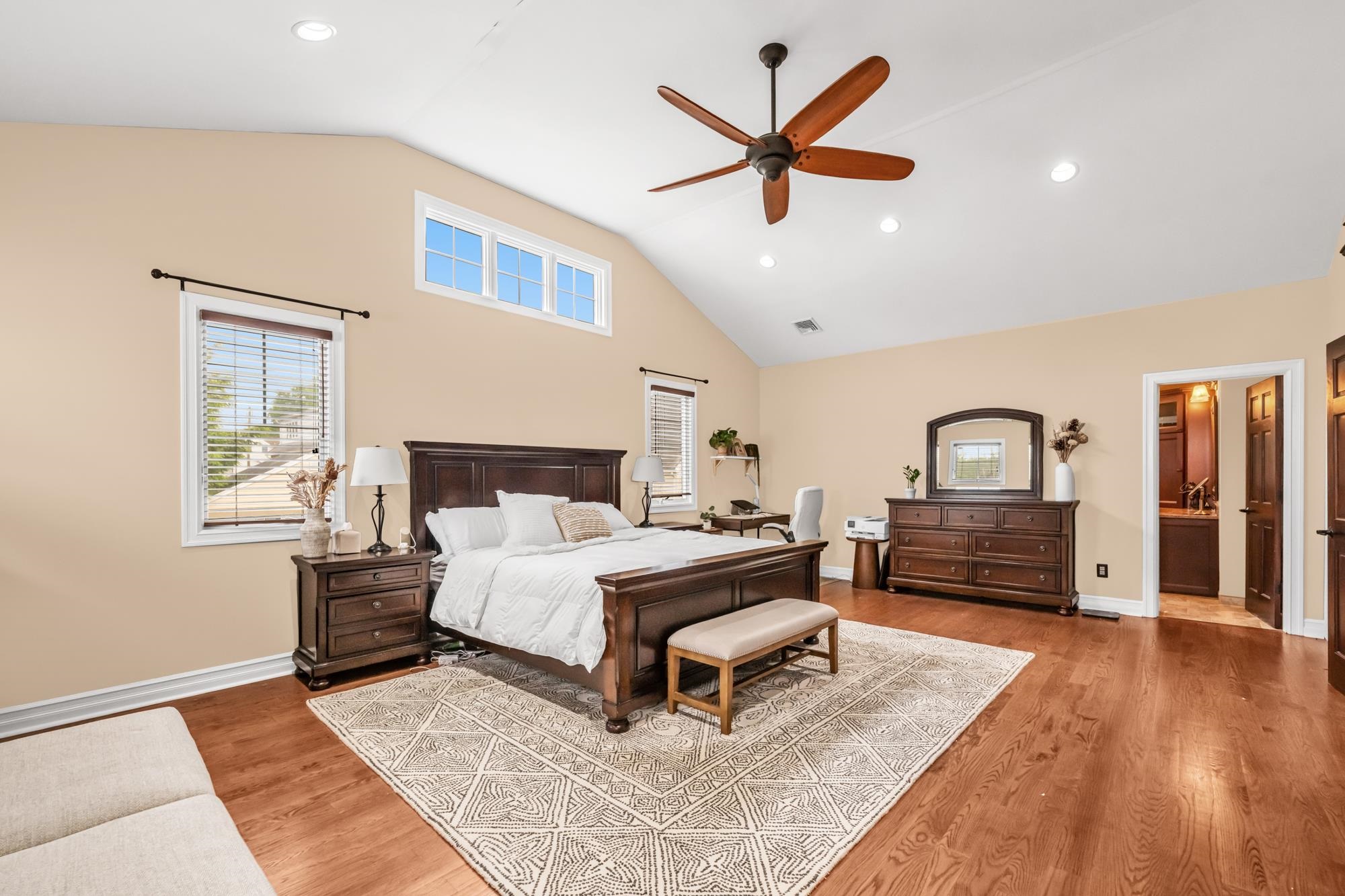 52 Woodward St, Saddle Brook, New Jersey image 17