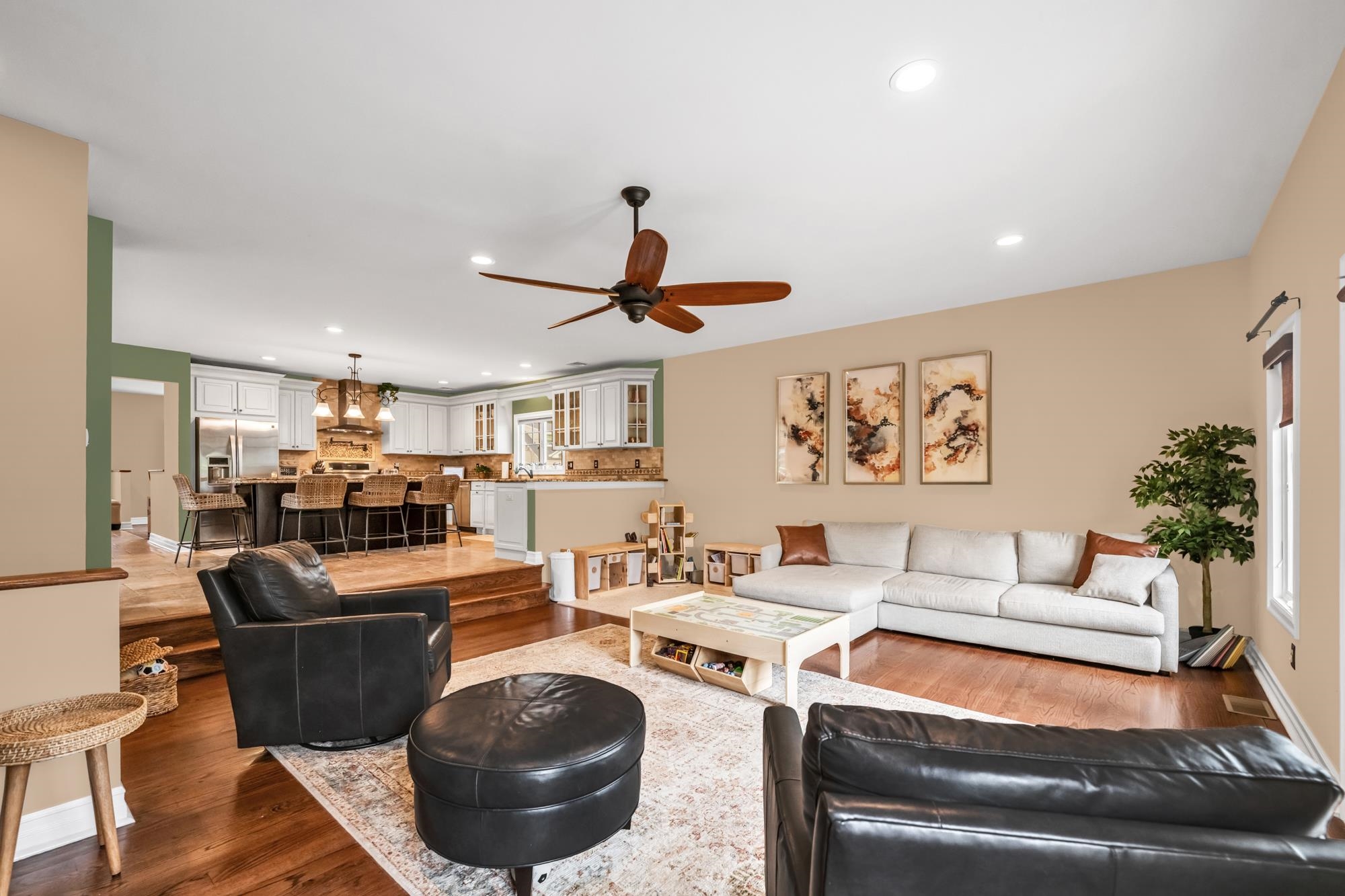 52 Woodward St, Saddle Brook, New Jersey image 10