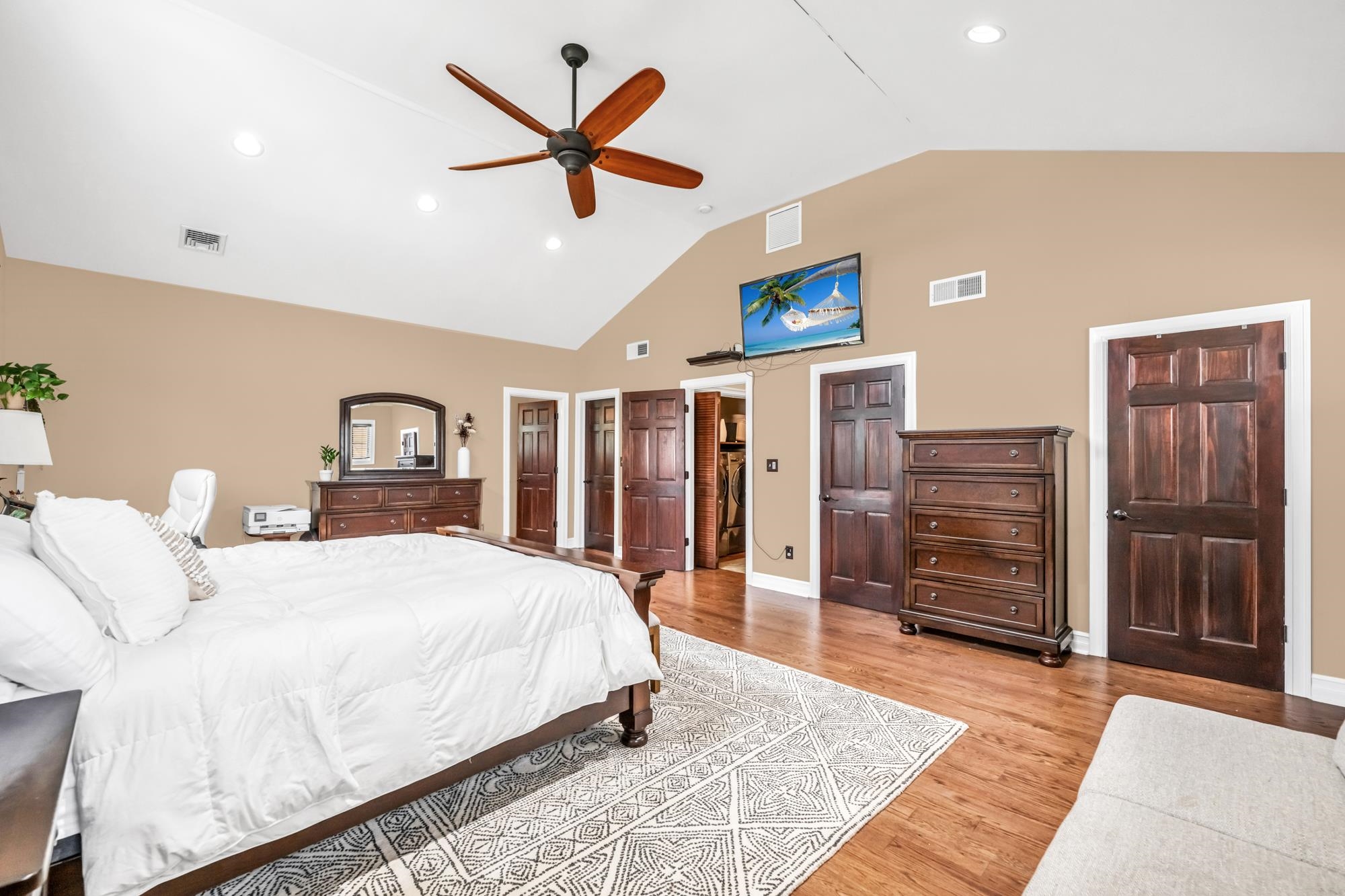 52 Woodward St, Saddle Brook, New Jersey image 19