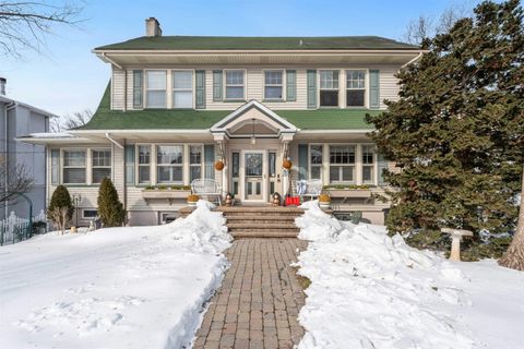 Homes For Sale - 23 Pleasant Pl<br/> Kearny, NJ 07032