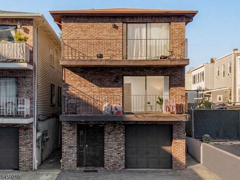 Multifamily For Rent - 314 St Pauls Ave<br/> Hudson County, Jersey City, NJ 07306