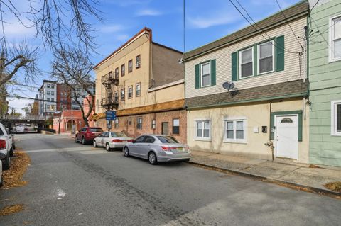 Multifamily For Sale - 71 East 22nd St<br/> Bayonne, NJ 07002