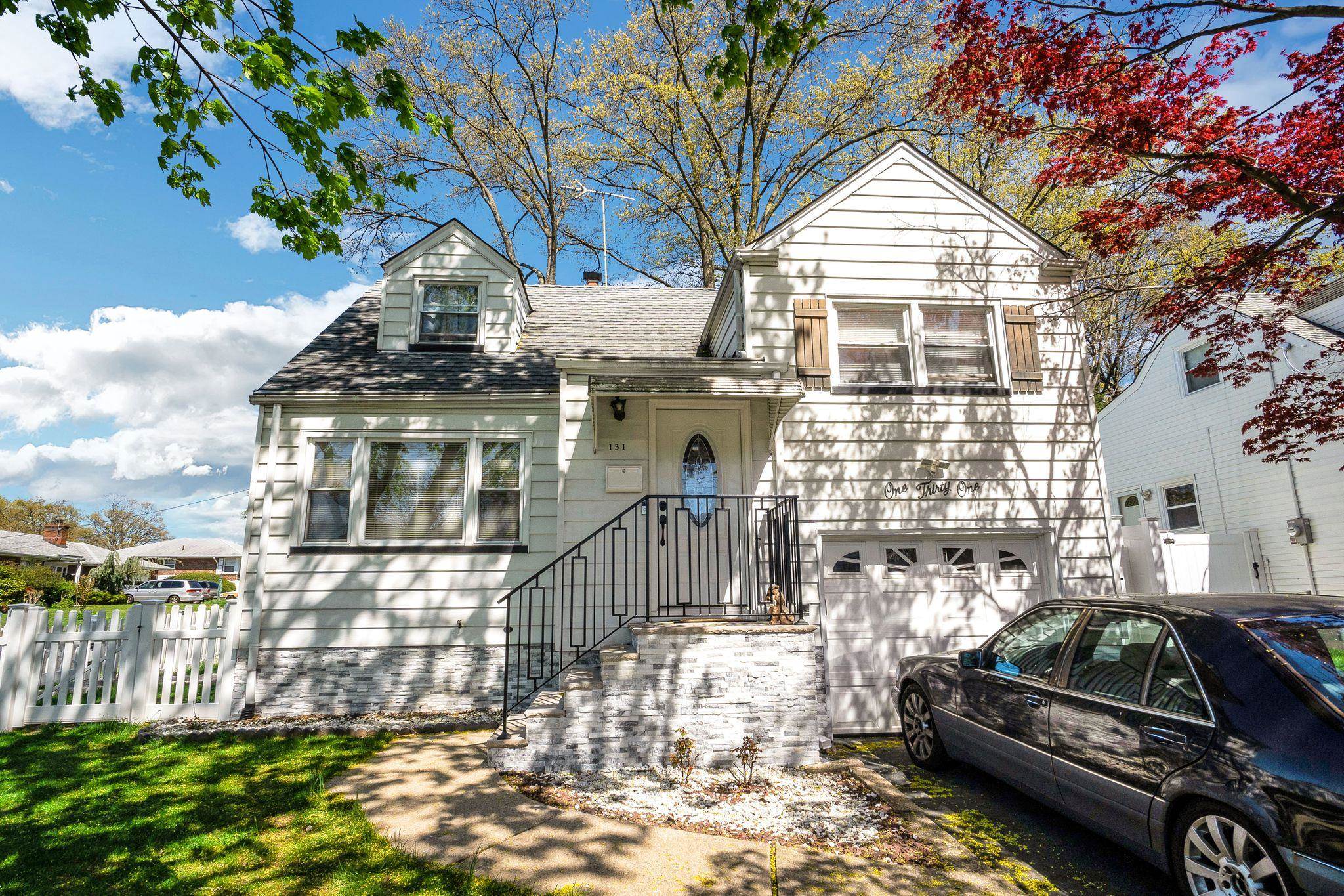 131 Iozia Terrace, Elmwood Park, New Jersey image 1