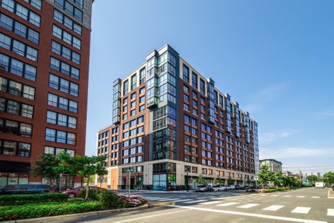 Condo For Sale - 1000 Maxwell Lane #9D<br/> Hudson County, Hoboken, NJ 07030