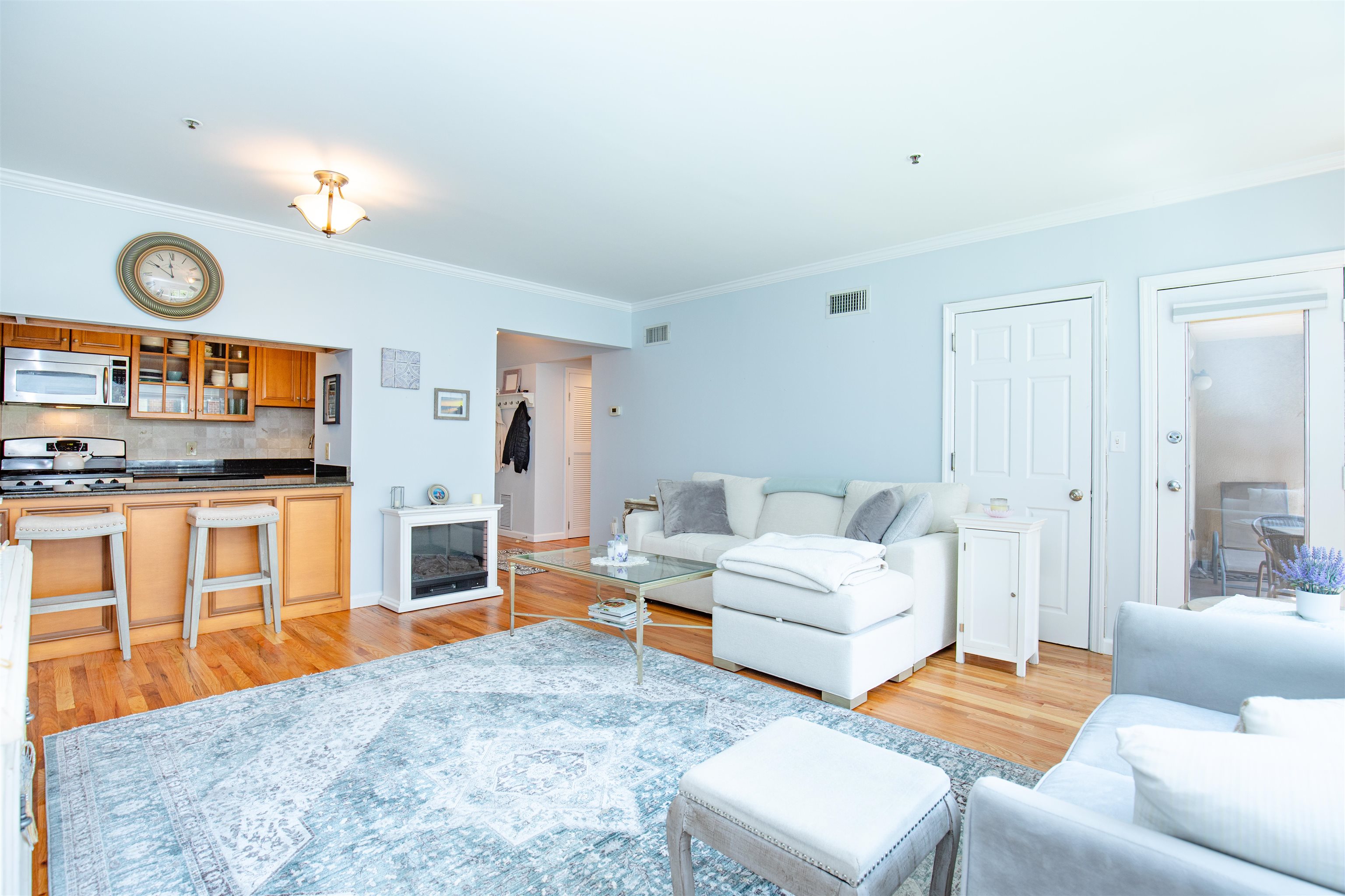72 Park Ave #2A, Hoboken, New Jersey image 4