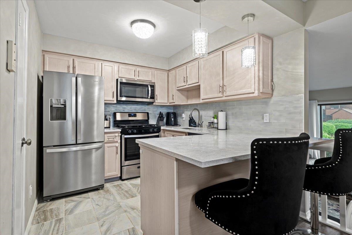 178 Sandcastle Key, Secaucus, New Jersey image 8
