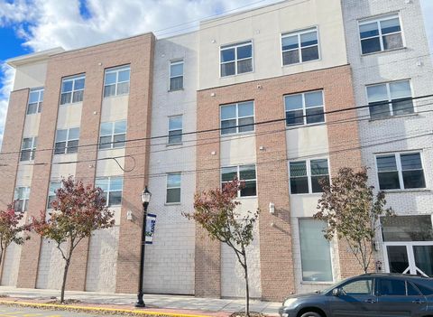 Condo For Sale - 1901 Summit Ave #301<br/> Union City, NJ 07087