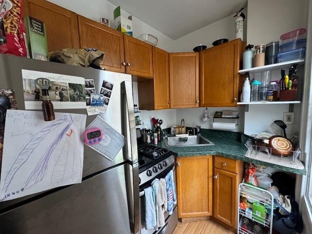 534 GARDEN ST 2