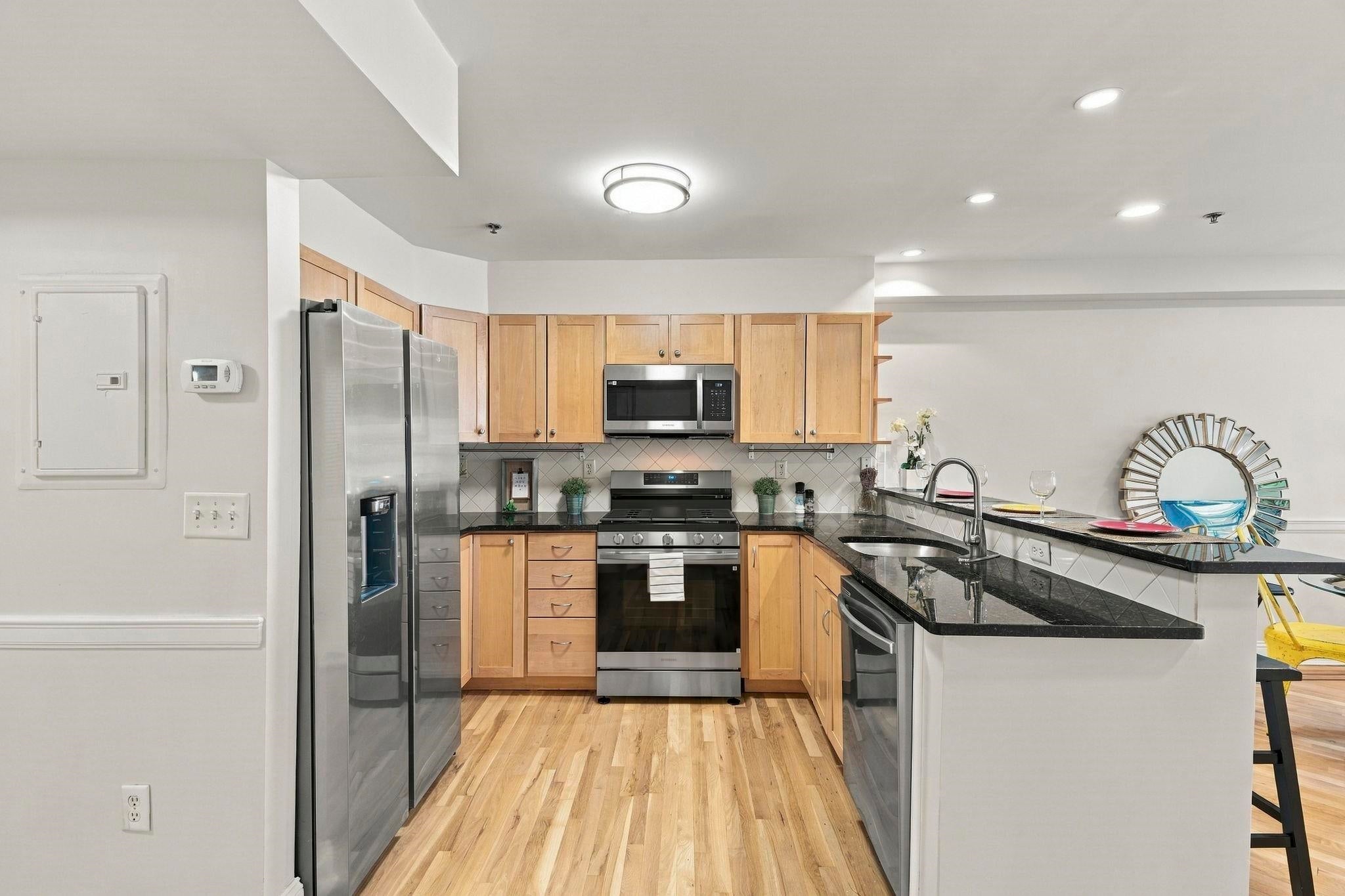 Search Homes 3 515 MONROE ST 3