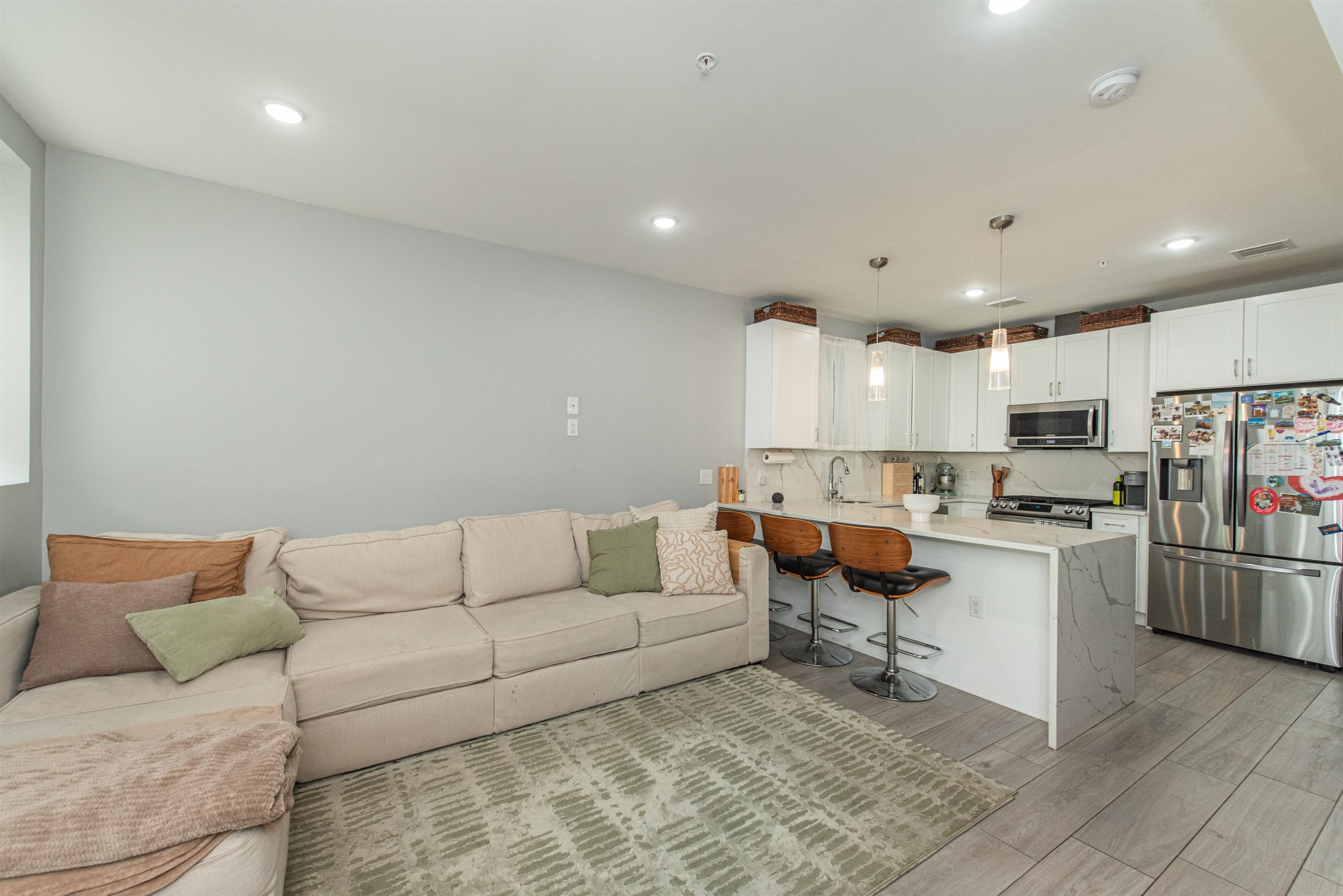 84 FERRY ST 1