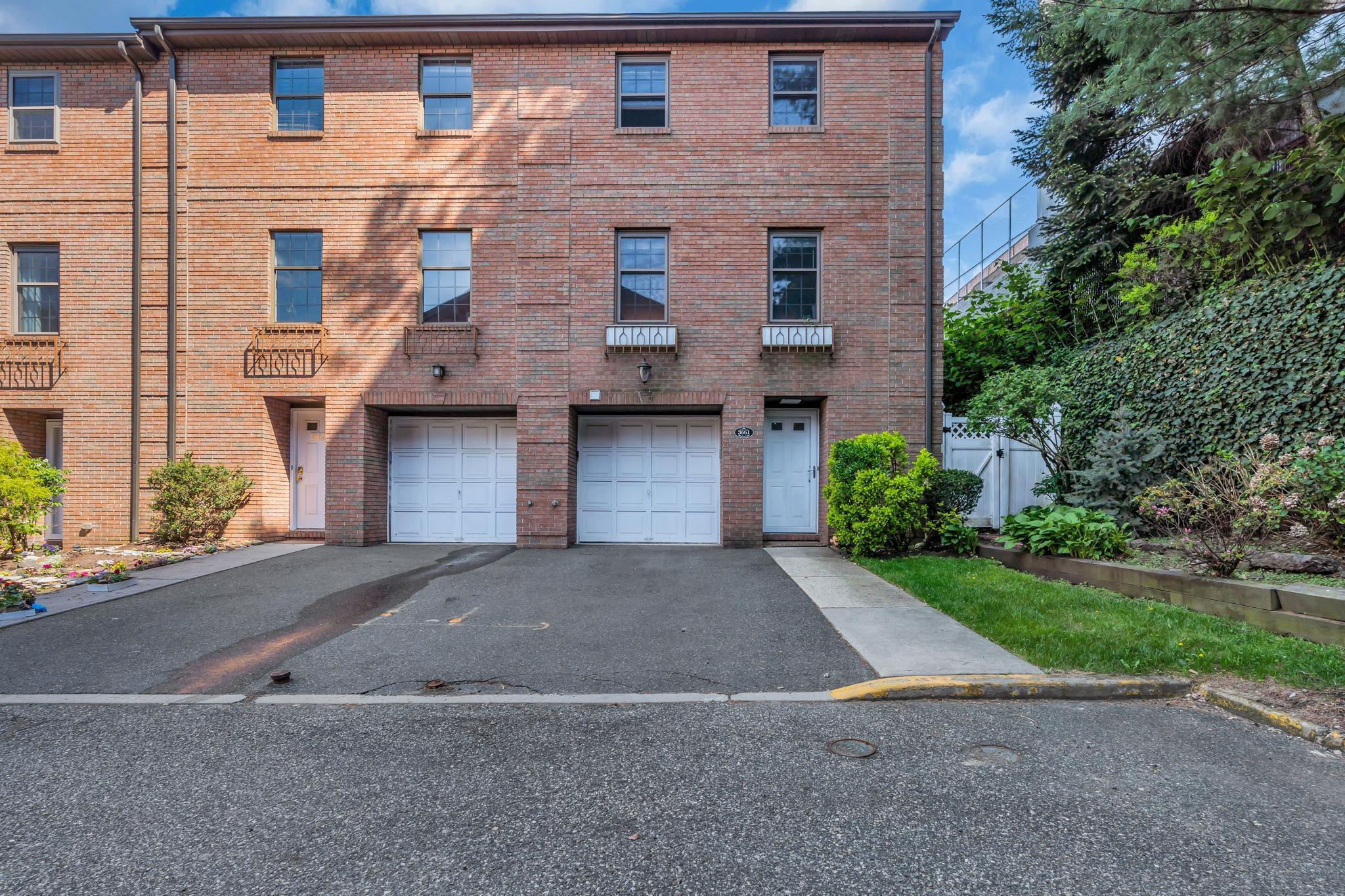3661 MEADOW LANE 3661