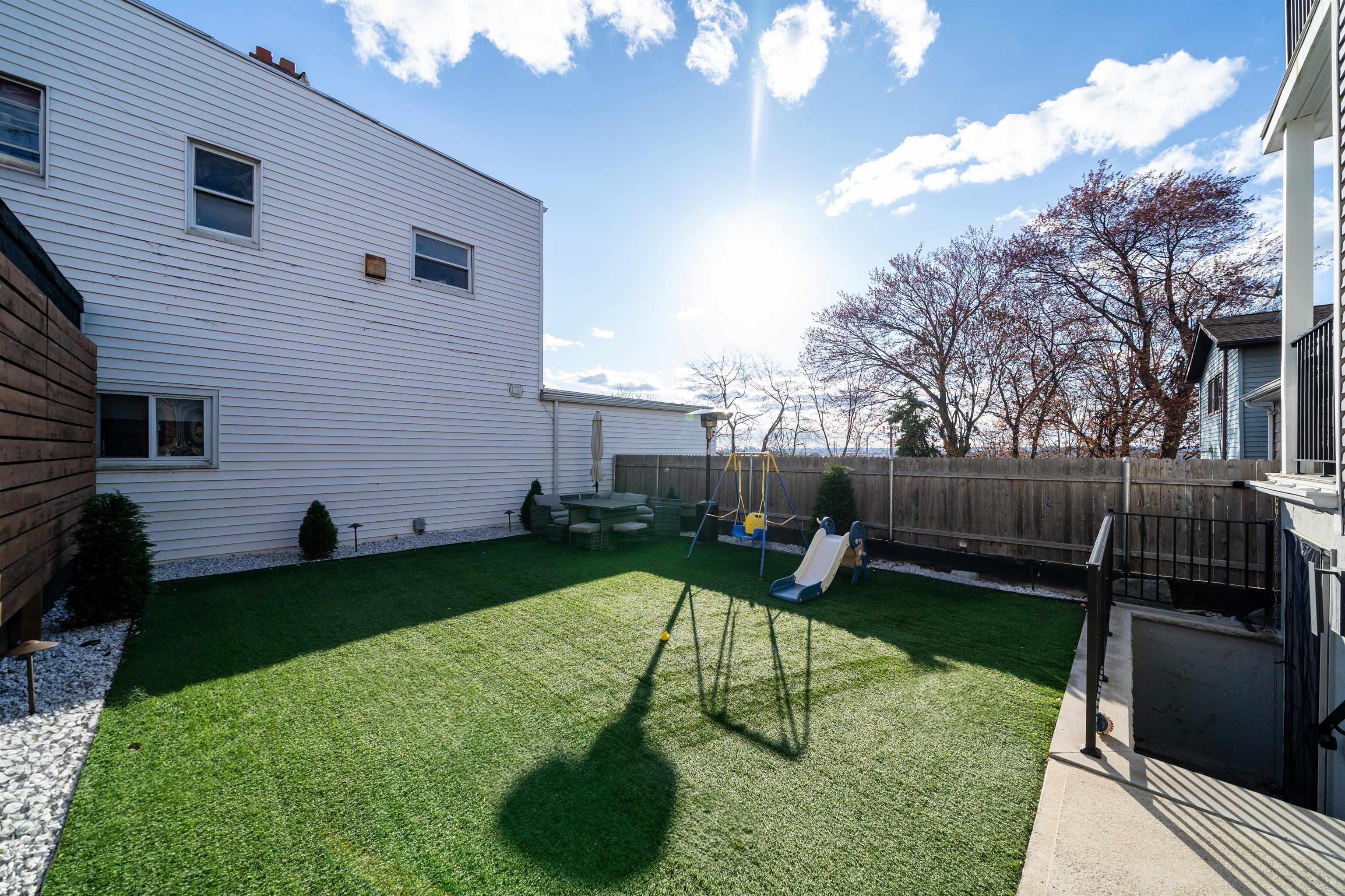 201 Zabriskie St #1, Jersey City, New Jersey image 22