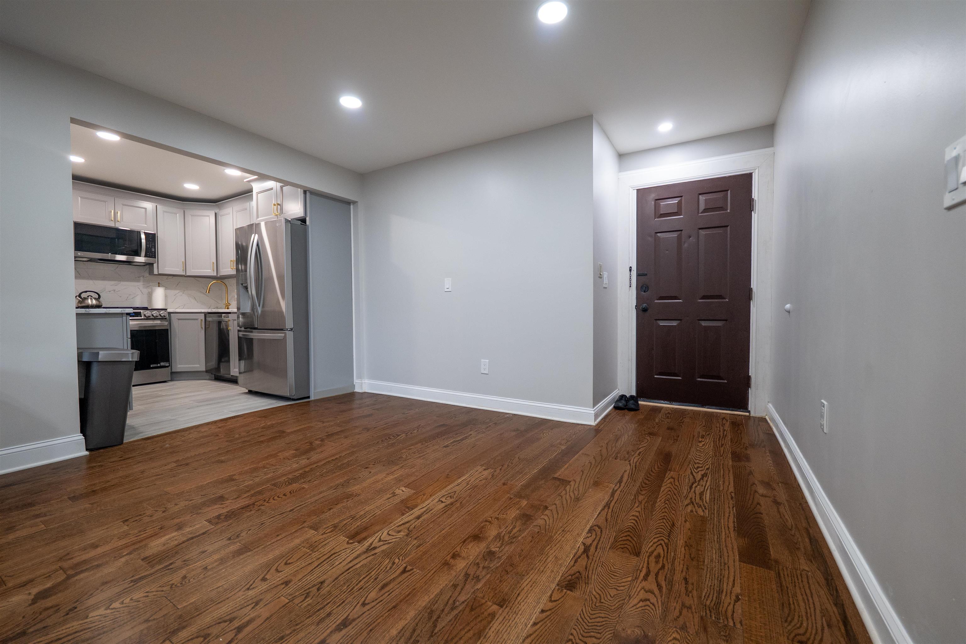 327 71st St #1E, Guttenberg, New Jersey image 3