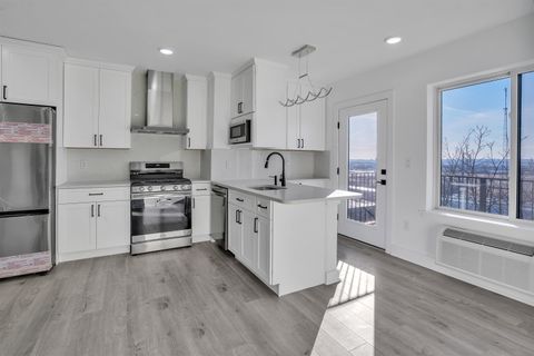 Condo For Sale - 2601 Jane St #404<br/> North Bergen, NJ 07047