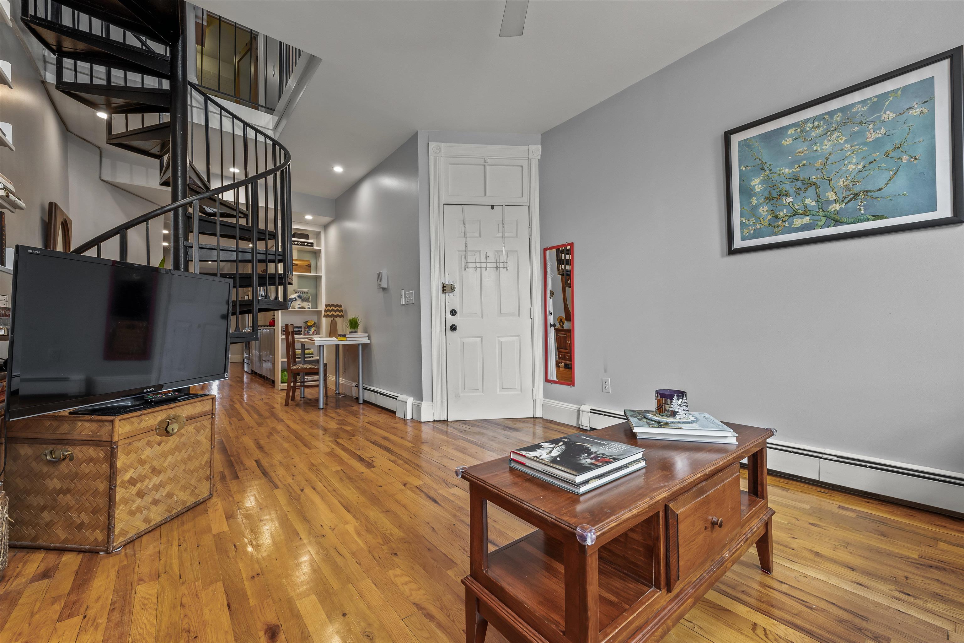 297 Pavonia Ave #2B, Jersey City, New Jersey image 11