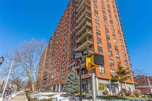 500 Central Ave #912, Union City, New Jersey image 26