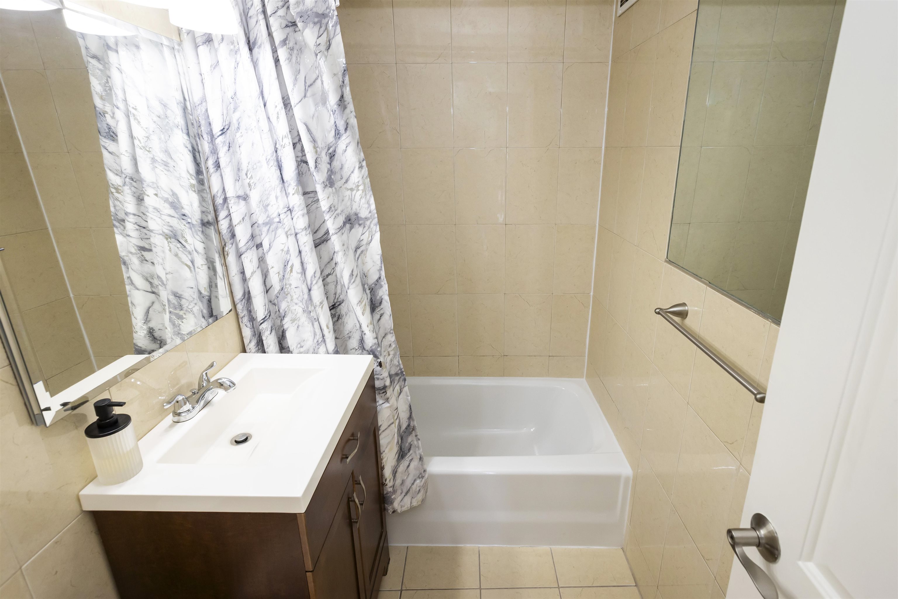 500 Central Ave #912, Union City, New Jersey image 23