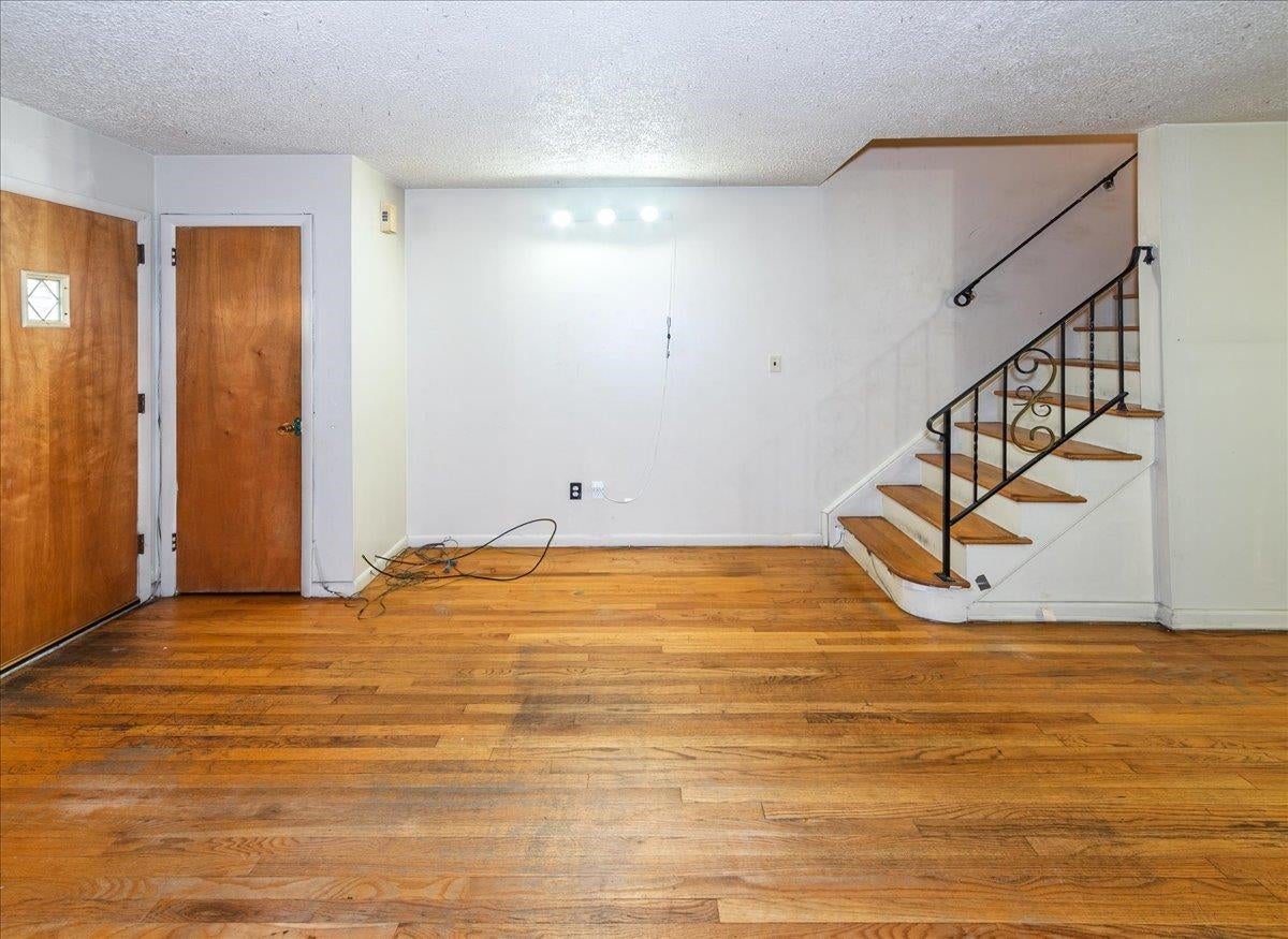 191 NUNDA AVE