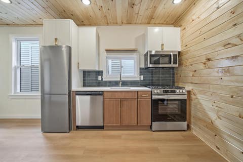 Homes For Rent - 370 Liberty Ave #2F<br/> Jersey City, NJ 07307