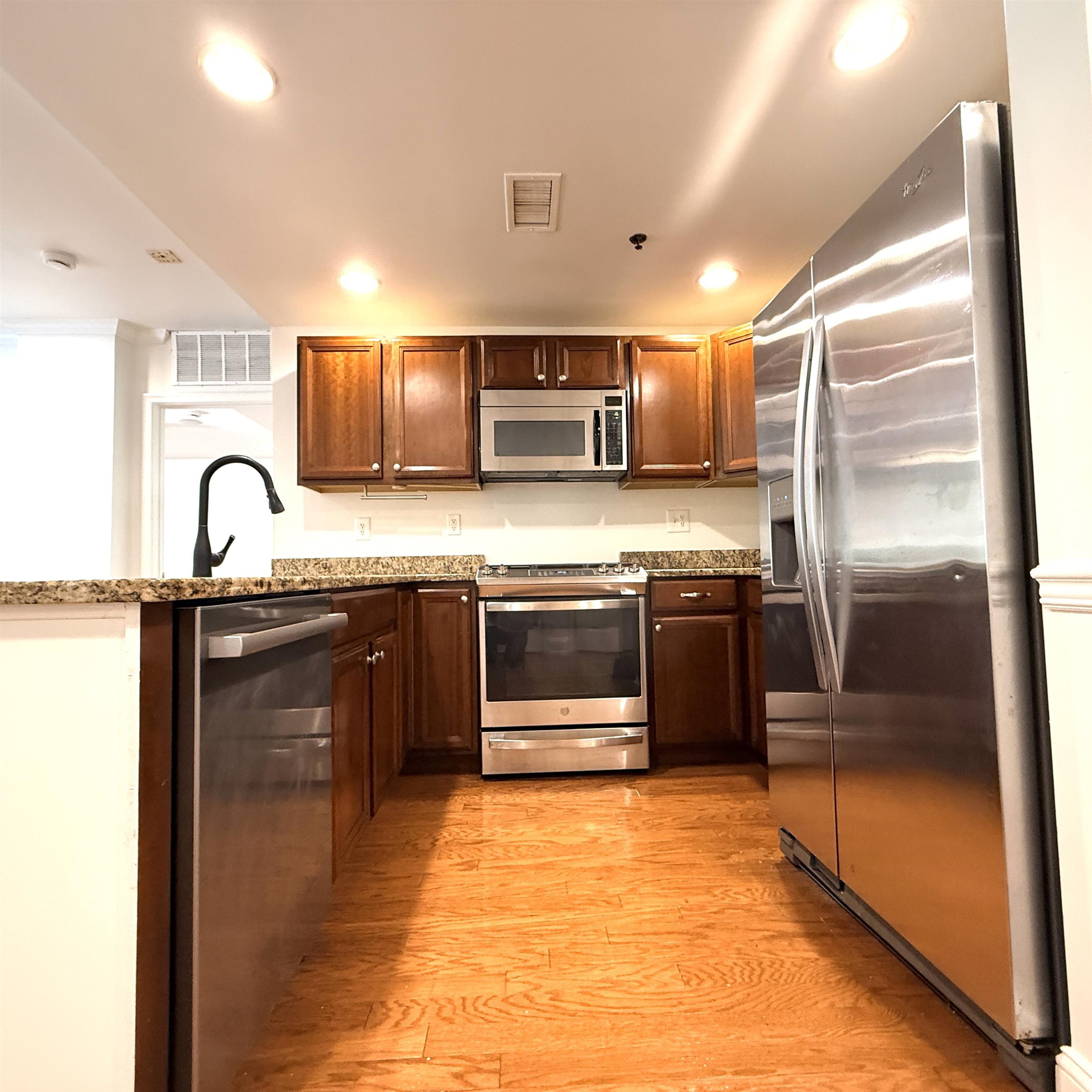 70 ADAMS ST 2F
