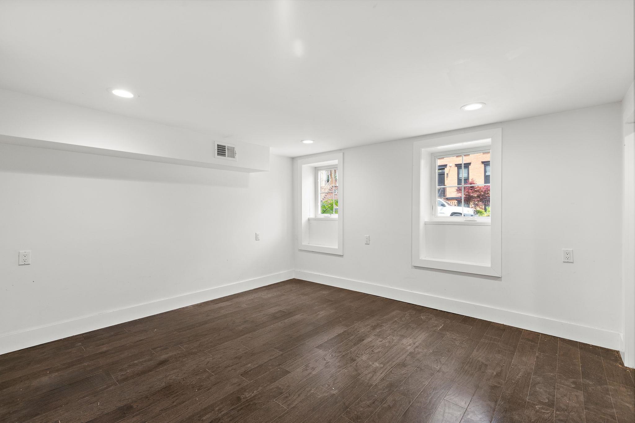 133 Congress St, Jersey City, New Jersey image 23