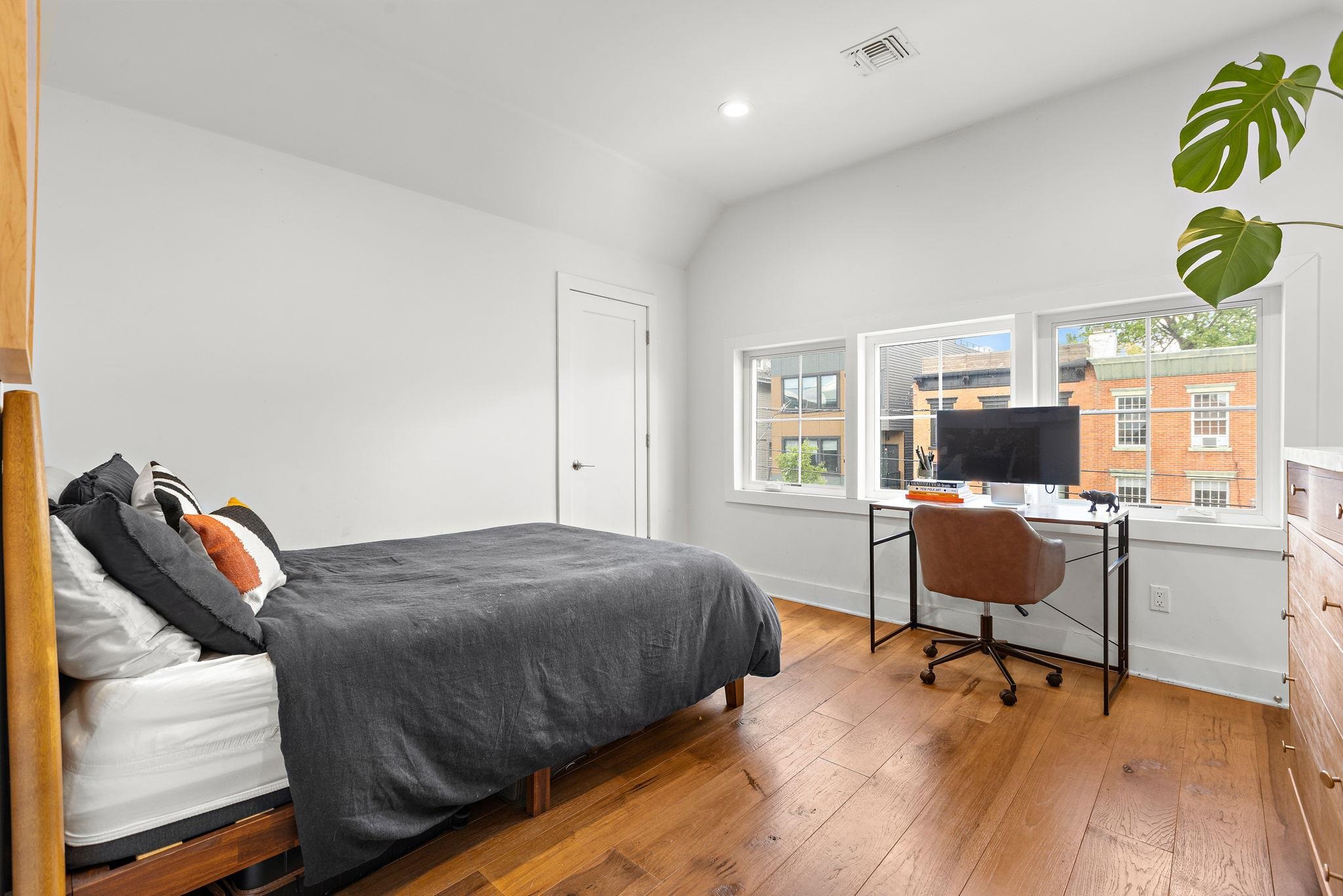 133 Congress St, Jersey City, New Jersey image 19