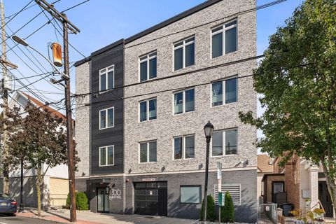 Condo For Sale - 306 New York Ave #201<br/> Union City, NJ 07087