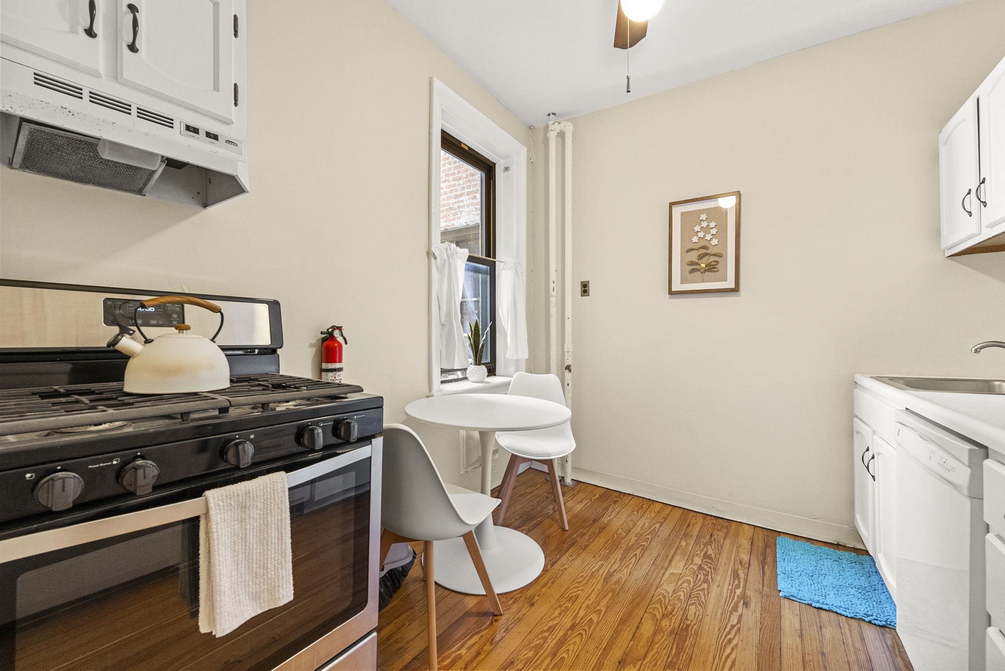 1055 Blvd East #D3, Weehawken, New Jersey image 5