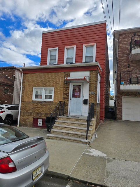 Multifamily For Sale - 7204 Adams St<br/> North Bergen, NJ 07047