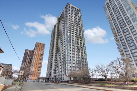 Condo For Rent - 200 Old Palisade Rd #PH 4/5<br/> Bergen County, Fort Lee, NJ 07024