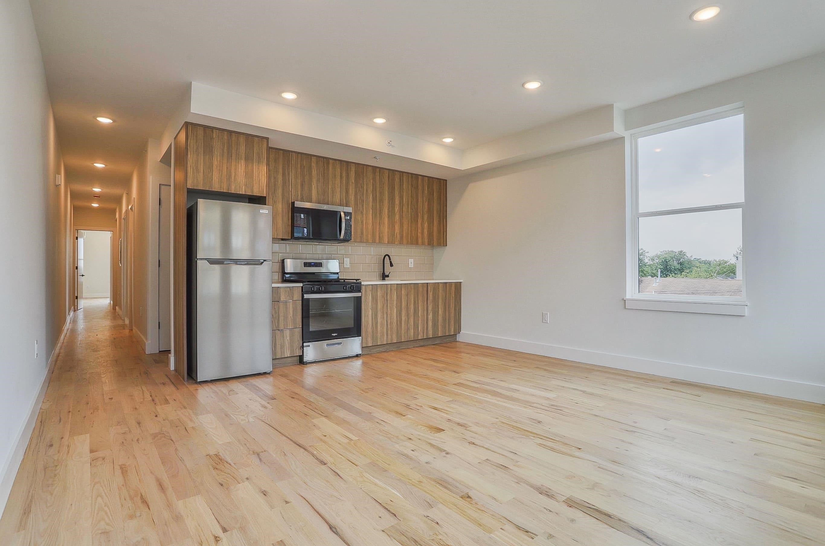 88 BERGEN AVE 2