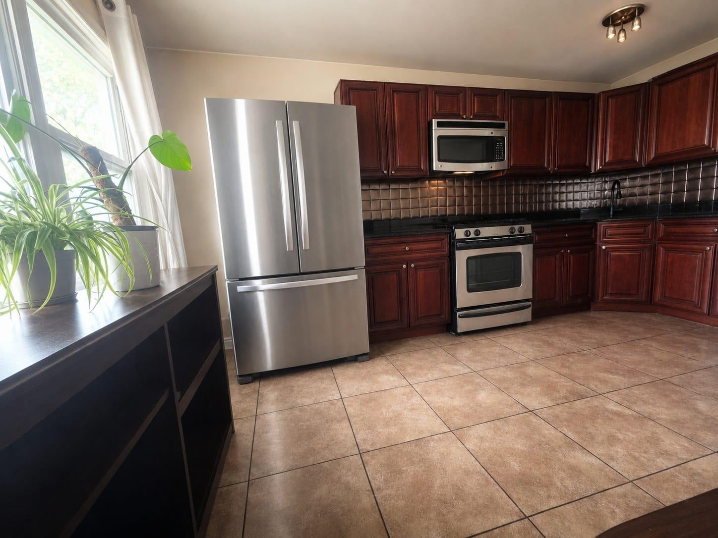 2215 GRAND AVE 4