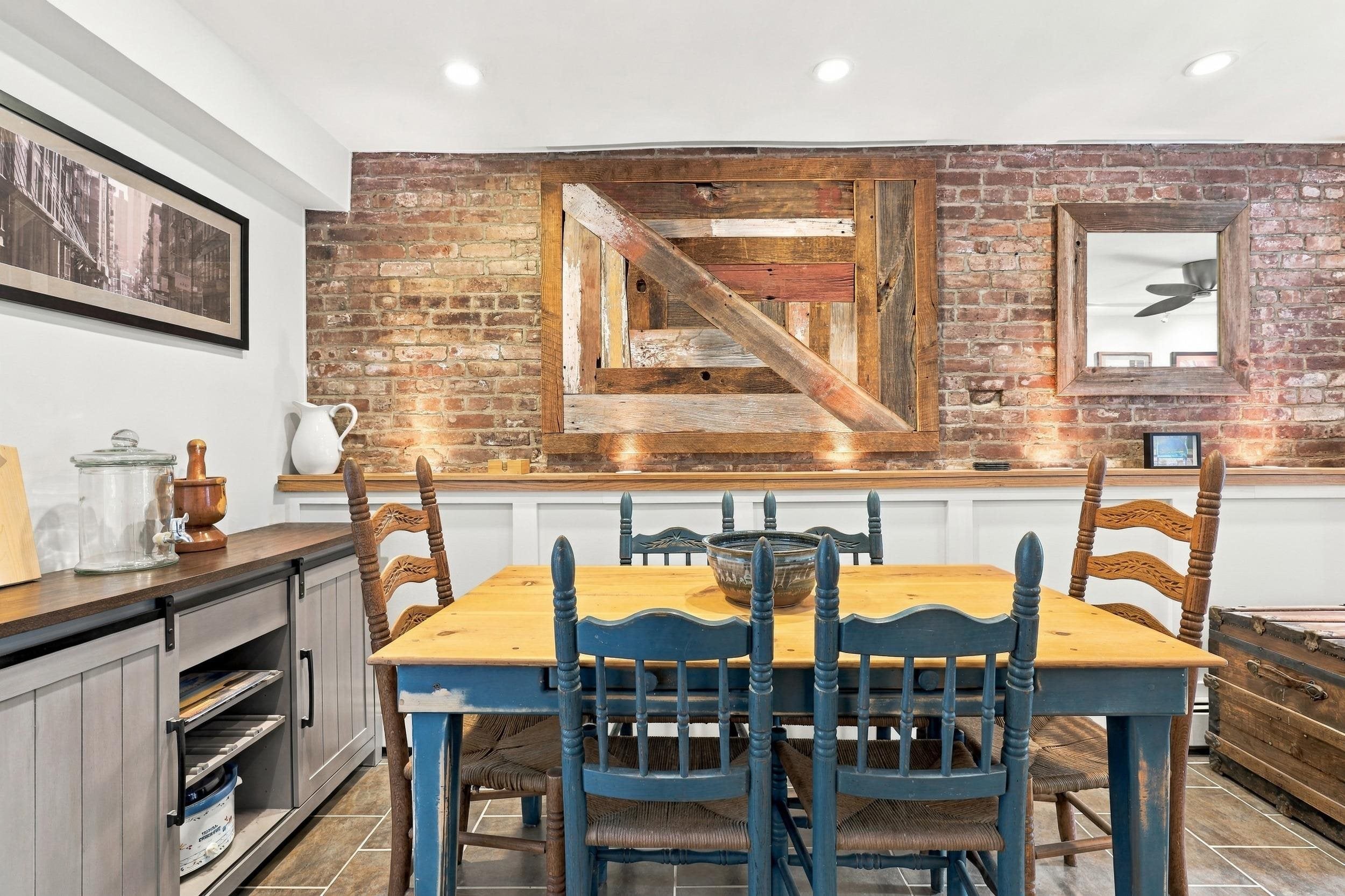 236 6TH ST 1