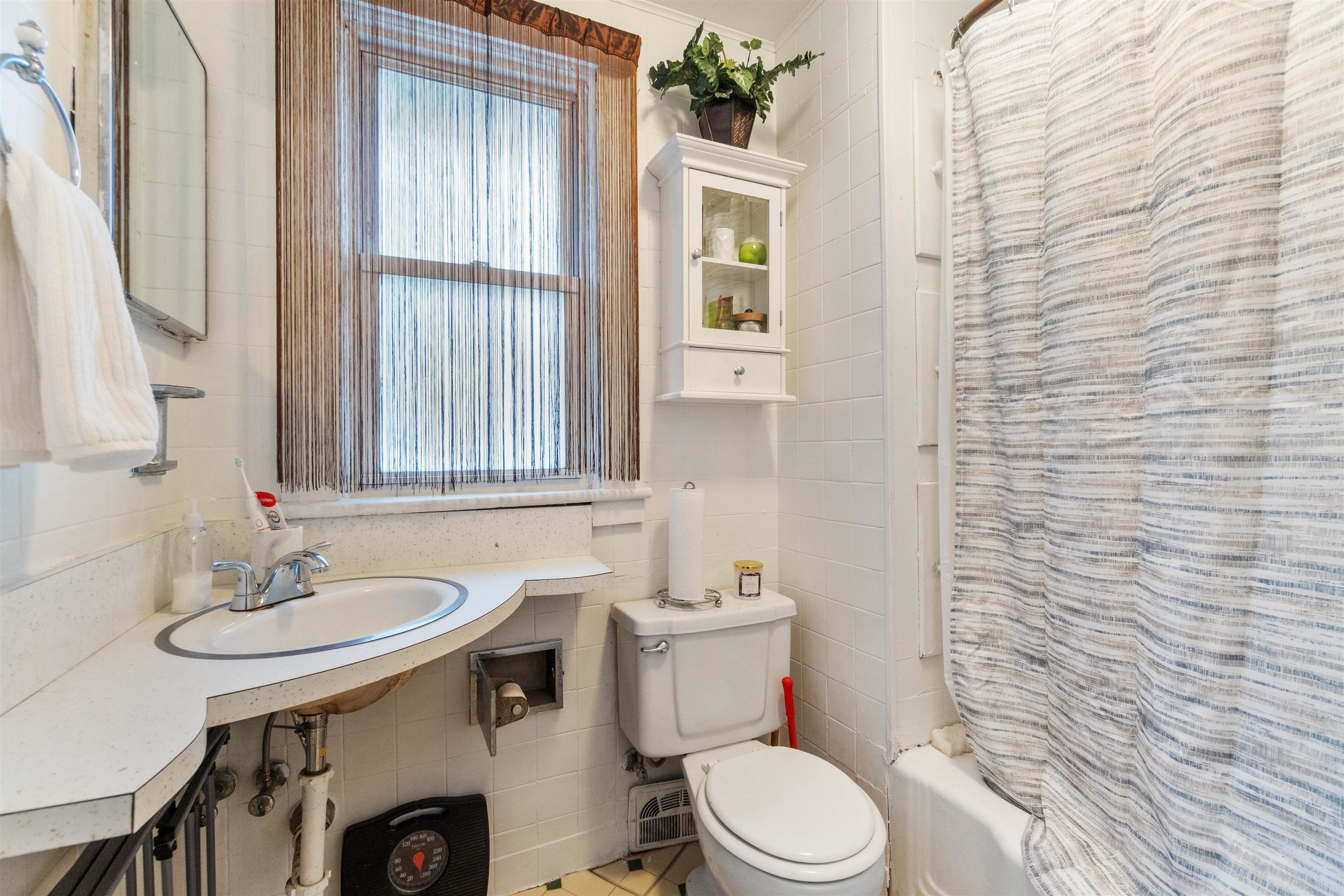 43 West 40th St, Bayonne, New Jersey image 20