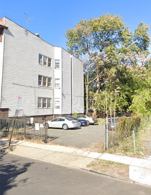 90 Eaton Pl, East Orange, New Jersey image 1