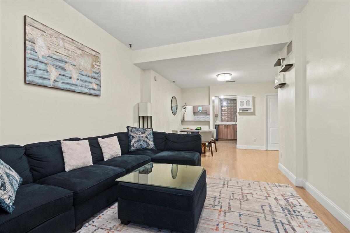 186 Wayne St #118D, Jersey City, New Jersey image 1