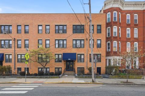 Condo For Sale - 104 Palisade Ave #B1 - 201<br/> Jersey City, NJ 07306
