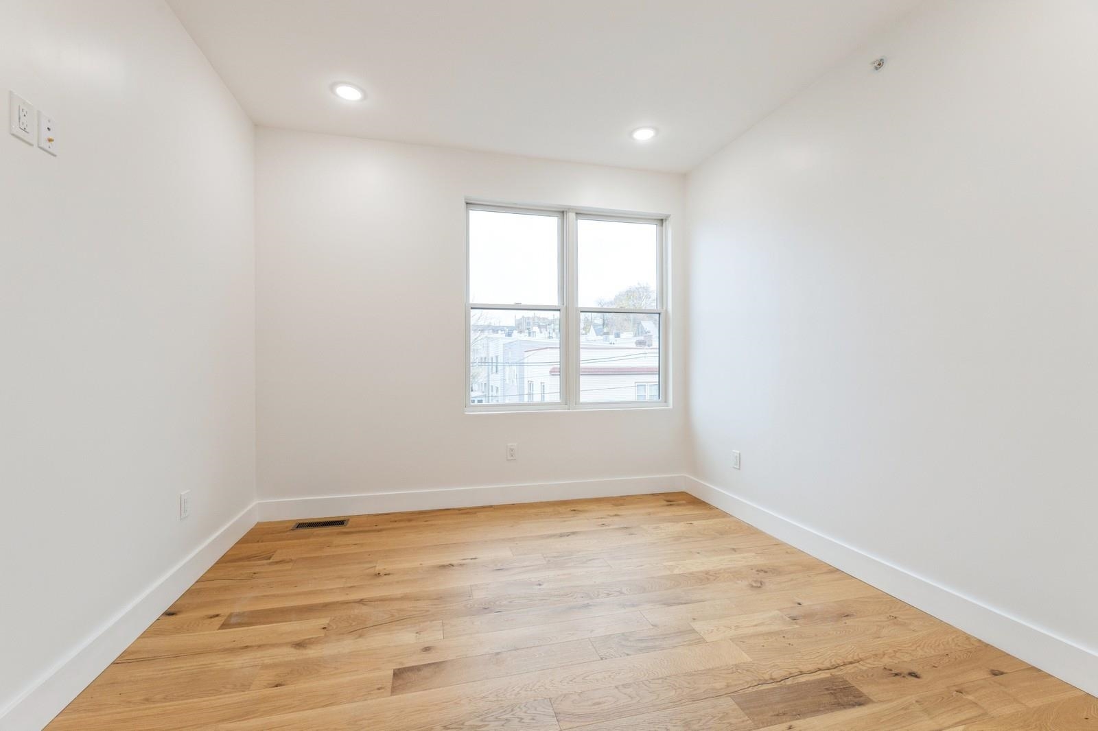 259 Liberty Ave #3, Jersey City, New Jersey image 22
