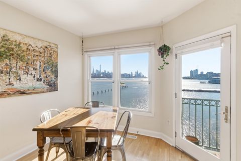 Condo For Sale - 216 The Promenade<br/> Bergen County, Edgewater, NJ 07020