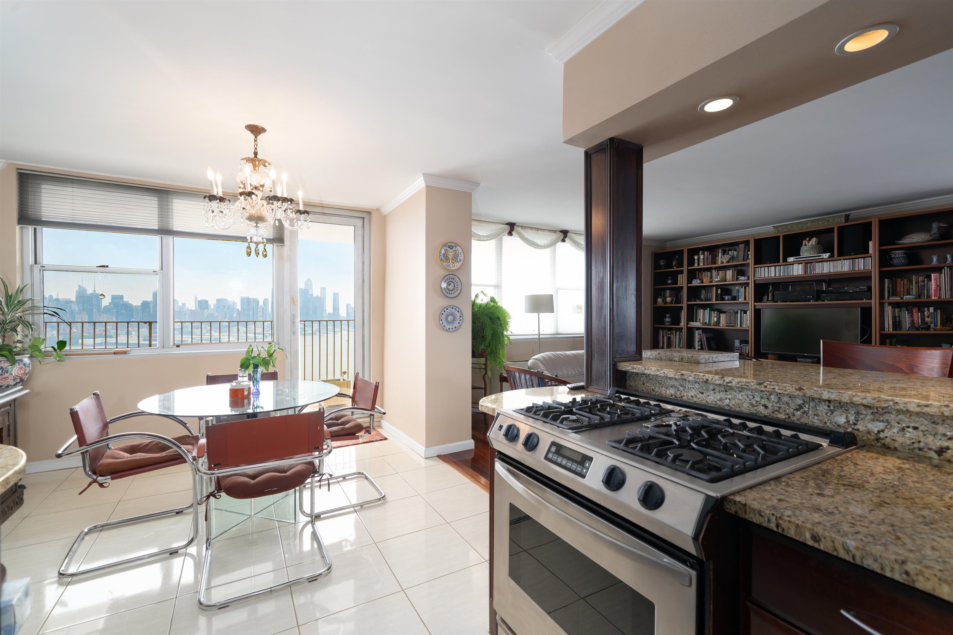 6040 Blvd East #23G, West New York, New Jersey image 12